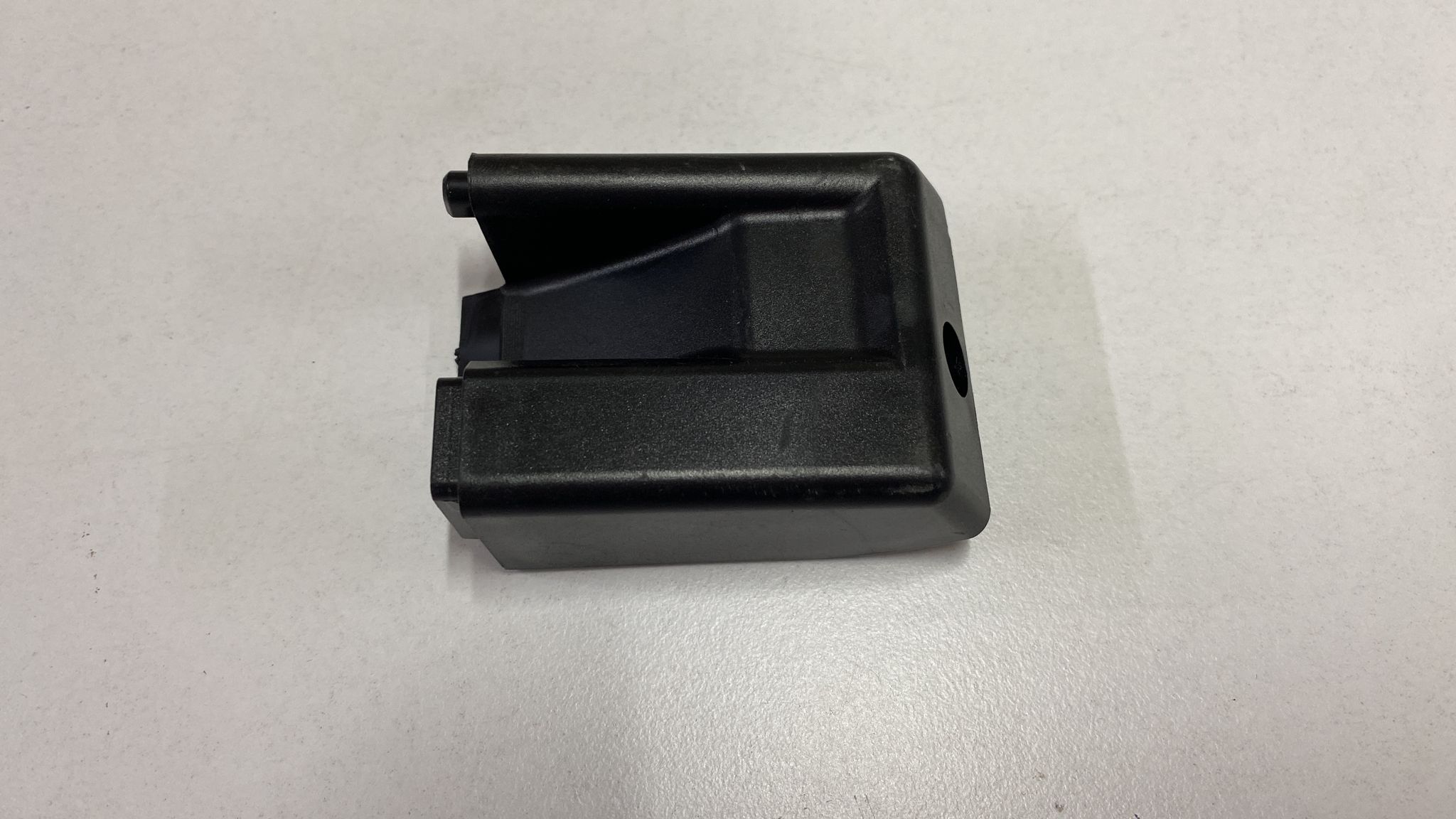 SLIDING DOOR END CAP